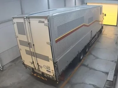 Isuzu TRUCK