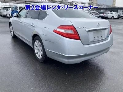Nissan TEANA