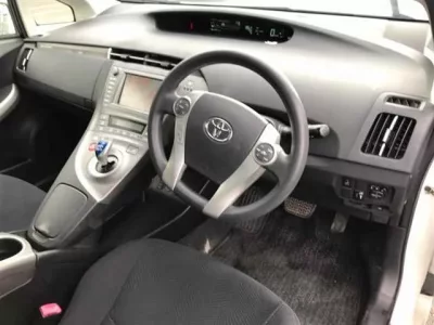 Toyota PRIUS PHV