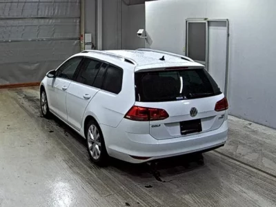 Volkswagen GOLF VARIANT