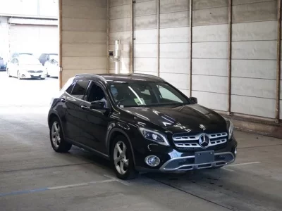 Mercedes-Benz GLA CLASS
