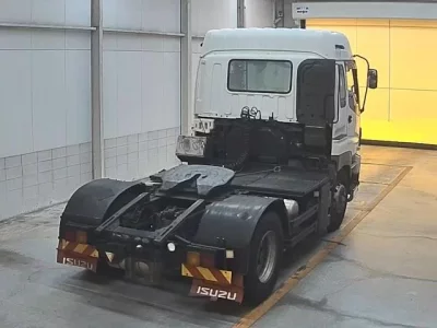 Isuzu TRUCK