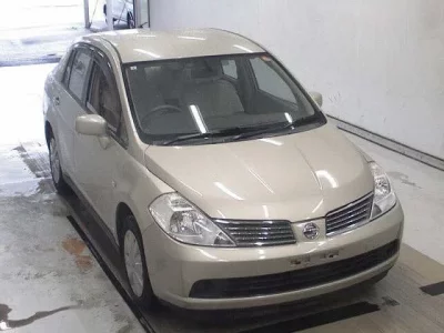 Nissan TIIDA LATIO
