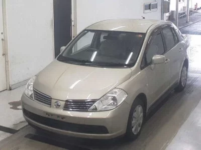 Nissan TIIDA LATIO
