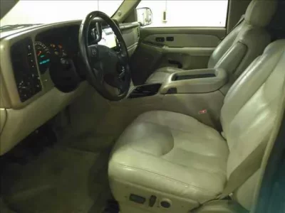 GM CHEVROLET SUBURBAN
