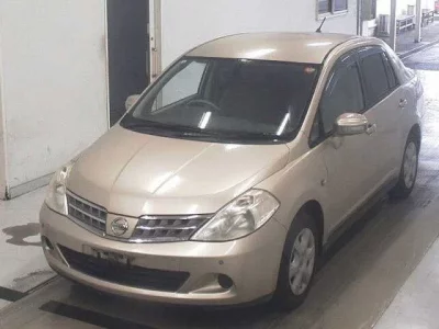 Nissan TIIDA LATIO