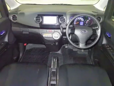 Subaru LUCRA