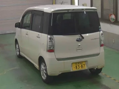 Subaru LUCRA