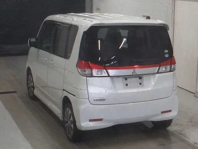 Mitsubishi DELICA D2