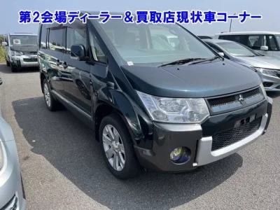 Mitsubishi DELICA D5
