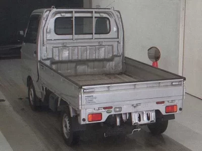 Nissan CLIPPER TRUCK