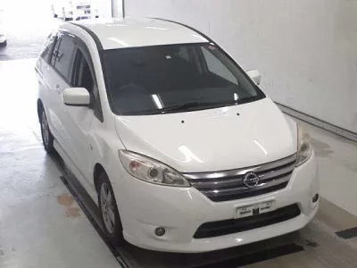 Nissan LAFESTA