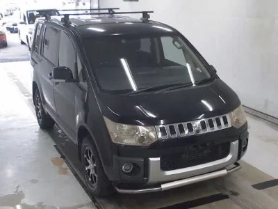 Mitsubishi DELICA D5