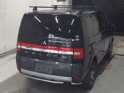 Mitsubishi DELICA D5