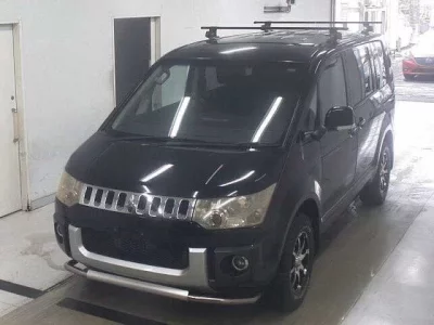 Mitsubishi DELICA D5