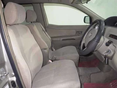 Toyota RAUM