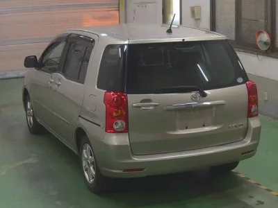 Toyota RAUM