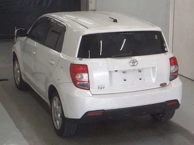 Toyota IST