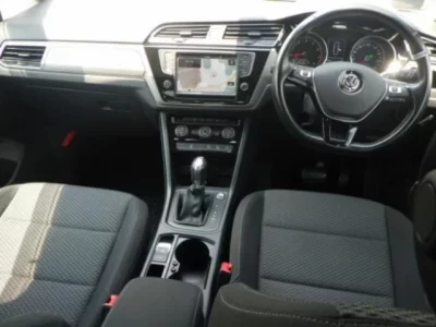 Volkswagen GOLF TOURAN