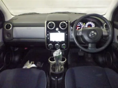 Mazda VERISA