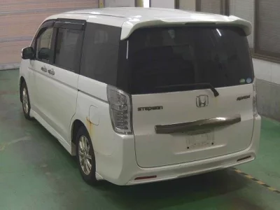 Honda STEP WAGON