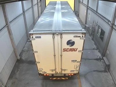 Isuzu TRUCK