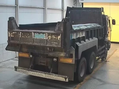 Isuzu TRUCK