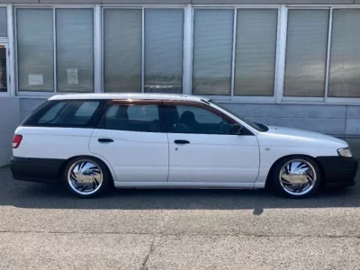 Nissan EXPERT