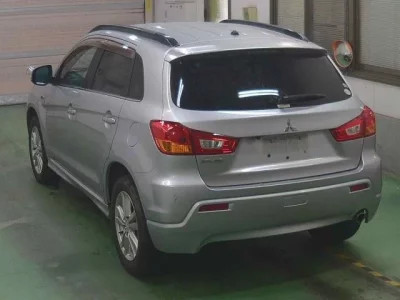 Mitsubishi RVR