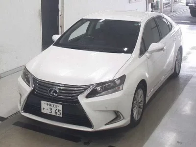 Lexus HS