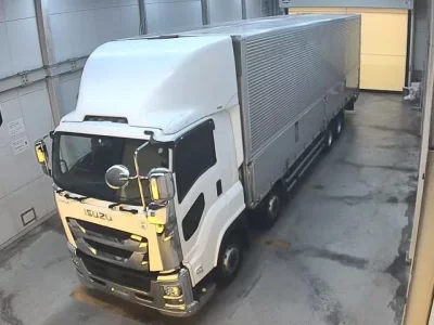 Isuzu TRUCK