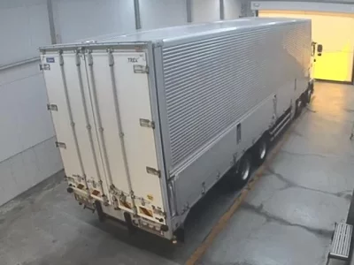 Isuzu TRUCK