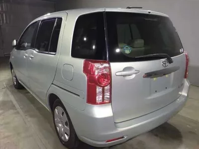 Toyota RAUM