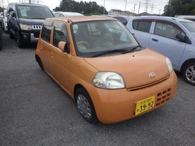 Daihatsu Esse