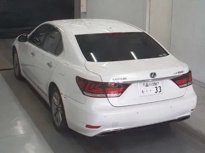 Lexus LS