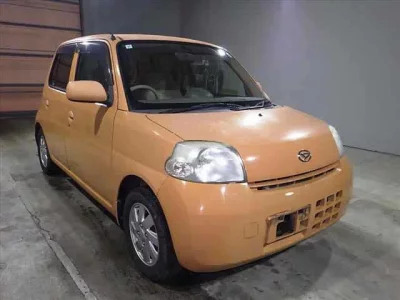 Daihatsu Esse
