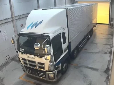 Isuzu TRUCK