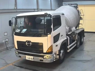 Hino TRUCK