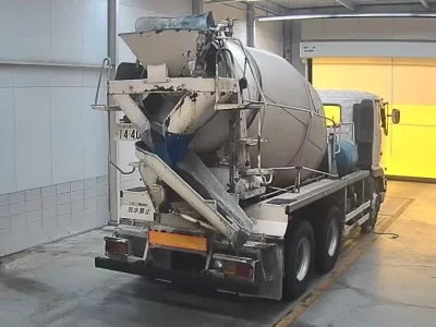 Hino TRUCK