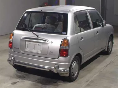 Daihatsu MIRA