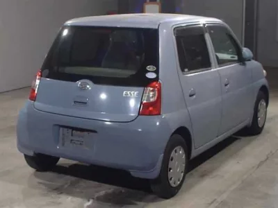 Daihatsu Esse