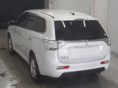 Mitsubishi OUTLANDER PHEV