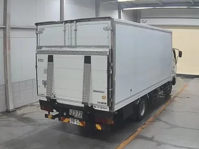 Mitsubishi FUSO FIGHTER