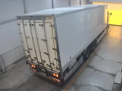 Isuzu TRUCK
