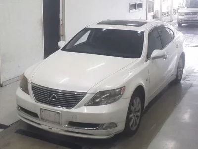 Lexus LS