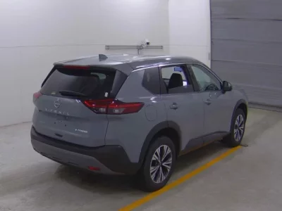 Nissan X-TRAIL