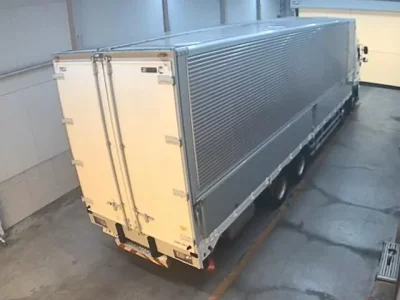 Hino TRUCK