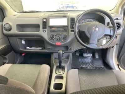 Nissan AD