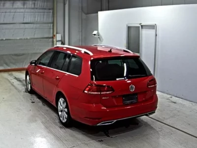 Volkswagen GOLF VARIANT
