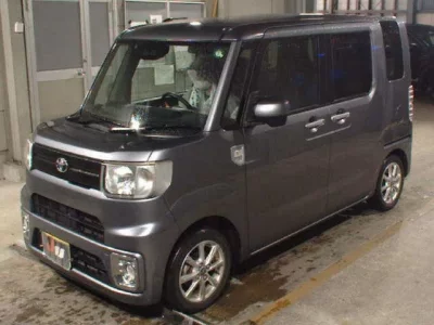 Toyota PIXIS MEGA